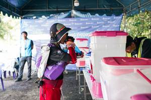 BIB: 
                            <button type="button" onclick="openModal(28155541)" class="btn btn-primary btn-sm float-right btn-popup" data-toggle="modal" data-target=".modal-high-quality">
                        <i class="fas fa-shopping-cart"></i> Add to Cart
                    </button>
                                            <button type="button" onclick="isThisMe(28155541, true)" class="btn btn-success btn-sm float-right btn-popup btn-isme hidden" data-toggle="tooltip" data-placement="bottom" title="นี่คือรูปของคุณใช่ไหม คลิกที่นี่เพื่อเอาเข้าอัลบั้ม">
                        <i class="fas fa-plus"></i> Add to album
                    </button>
                    <button type="button" onclick="isThisMe(28155541, false)" class="btn btn-warning btn-sm float-right btn-popup btn-isnotme hidden">
                        <i class="fas fa-ban"></i> Remove from album
                    </button>